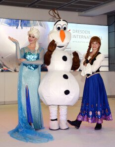 Anna-Elsa-Olaf_3-628x800.jpg