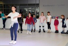 Eislaufschule-mit-Patricia_3-1024x696.jpg