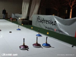 glice-eisstock-mini-curling-track-in-hotel-glockenhof-6_23484024592_o-1024x768.jpg