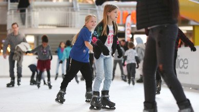 people_skating_01.jpg